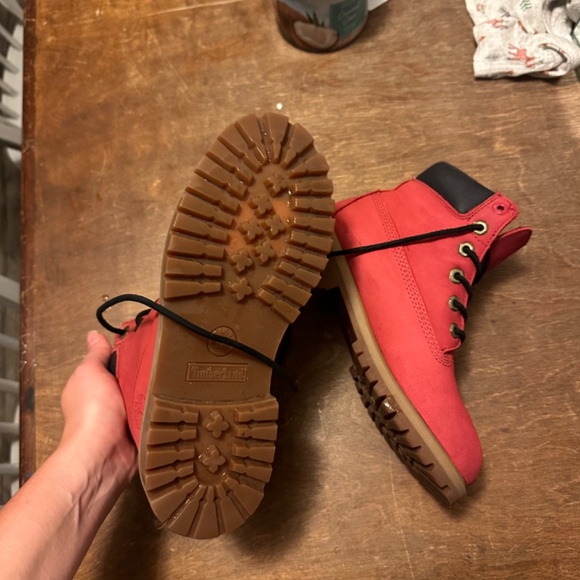 Boys 5 timberlands - Picture 4 of 5